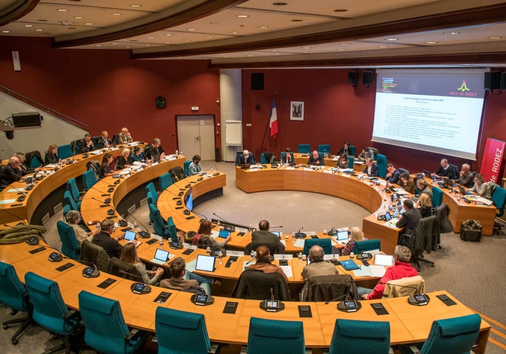 combien de démission pour revoter un conseil municipal
