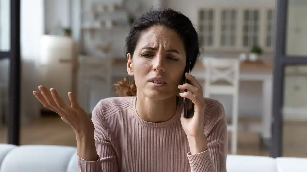 démarchage téléphonique on sait enfin d’où viennent les numéros 01 62, 04 24 et 02 70 qui nous pourrissent la vie
