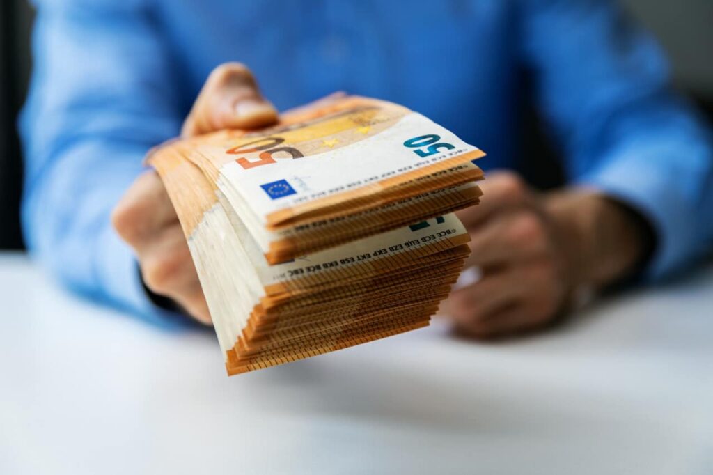 héritage, les français l’ignorent mais pendant ces 10 jours, vous pouvez donner de l’argent sans payer d’impôts