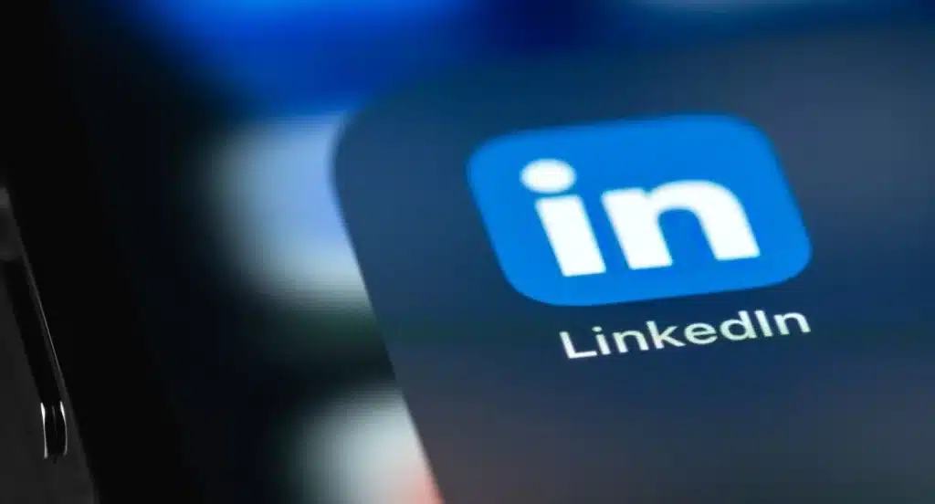 quel gafam appartient linkedin