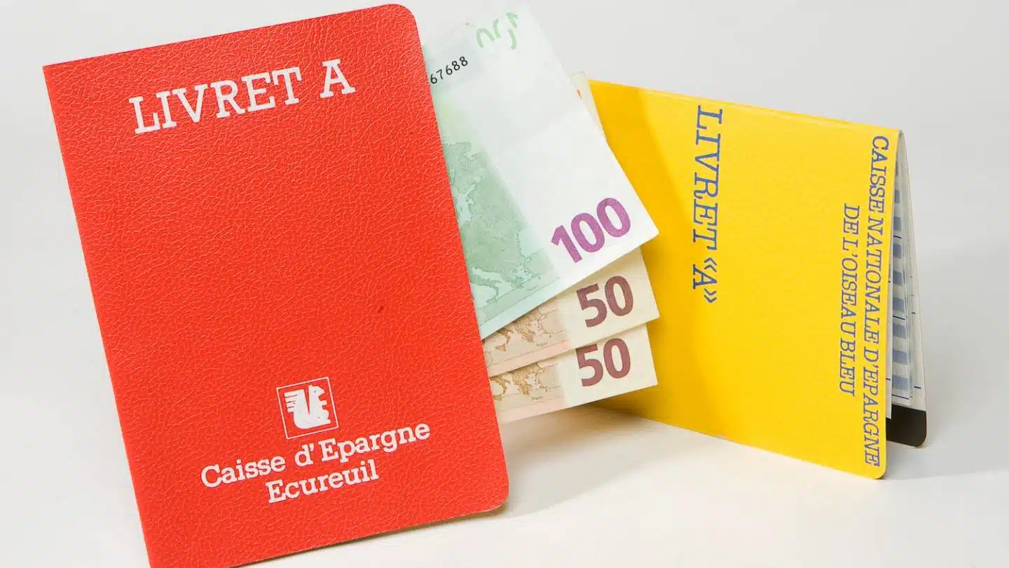 « Mon Livret A est passé de 4 000 euros à 17 euros, l’Etat s’est servi de mon argent pour financer la dette ? »