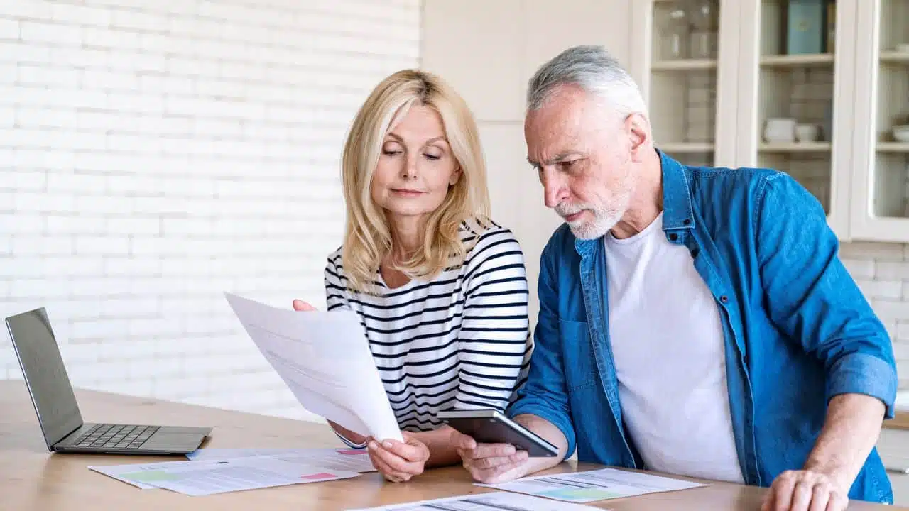 Nouvel abattement forfaitaire de 2 000 euros pour les retraités : voici les grands perdants