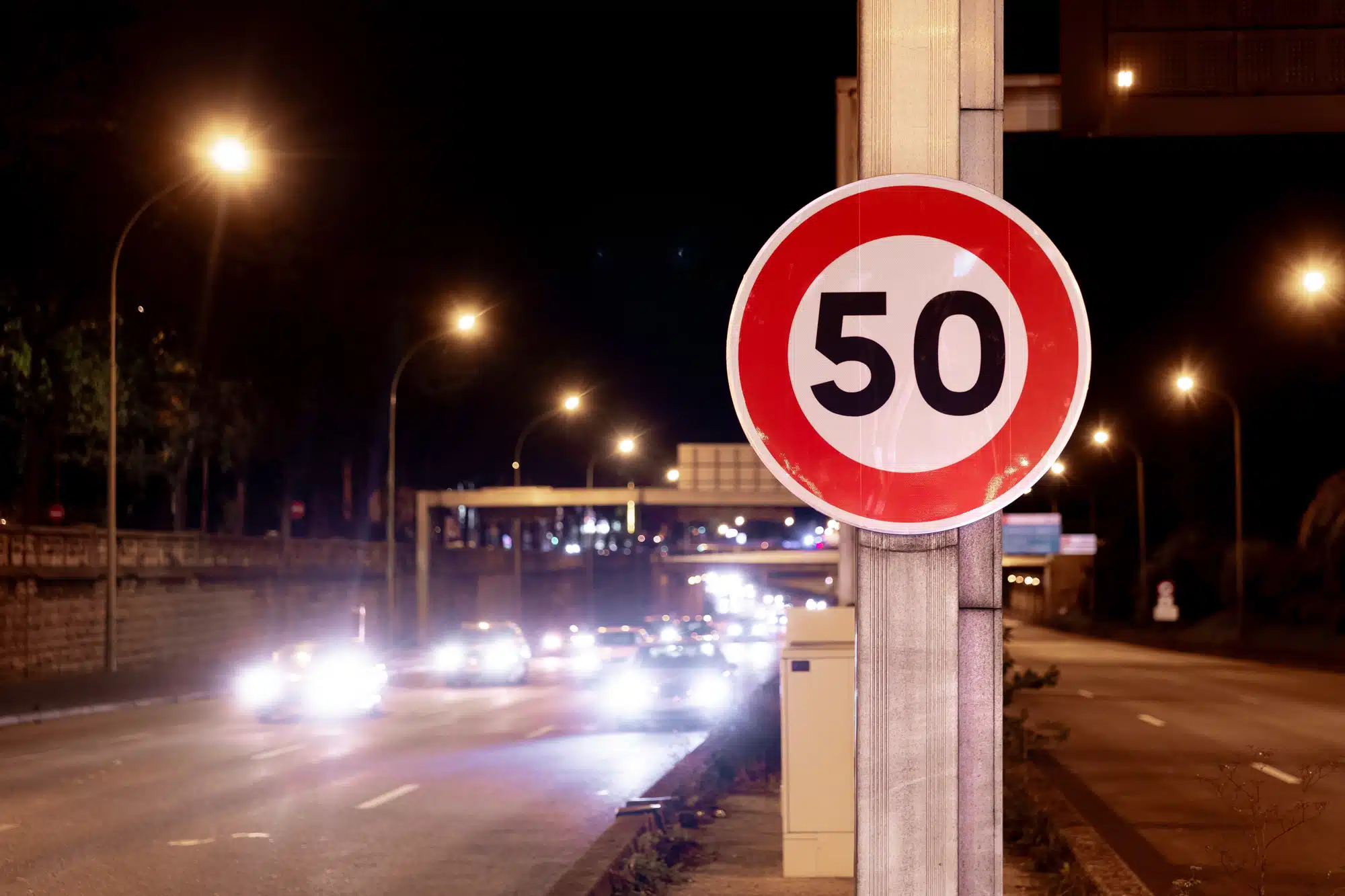 Automobilistes : c’est désormais officiel, la vitesse maximal sur cette autoroute est passée à 50 km/h depuis le 8 octobre