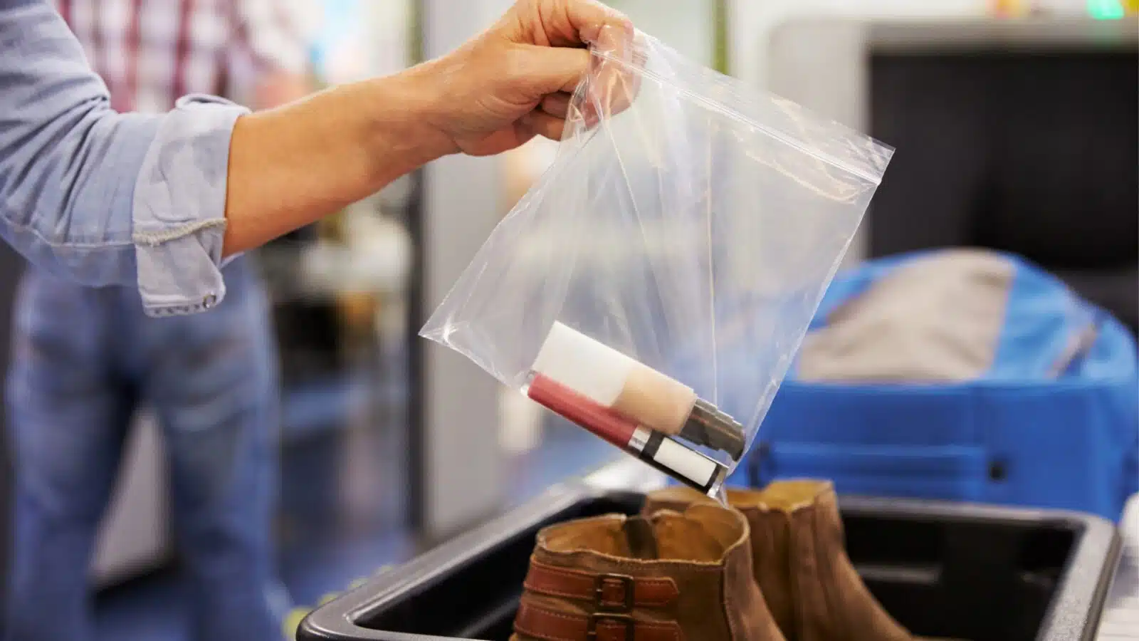 Avion : bonne nouvelle, c’est la fin de la limite des 100 ml dans ces aéroports, vous pouvez emporter jusqu’à deux litres