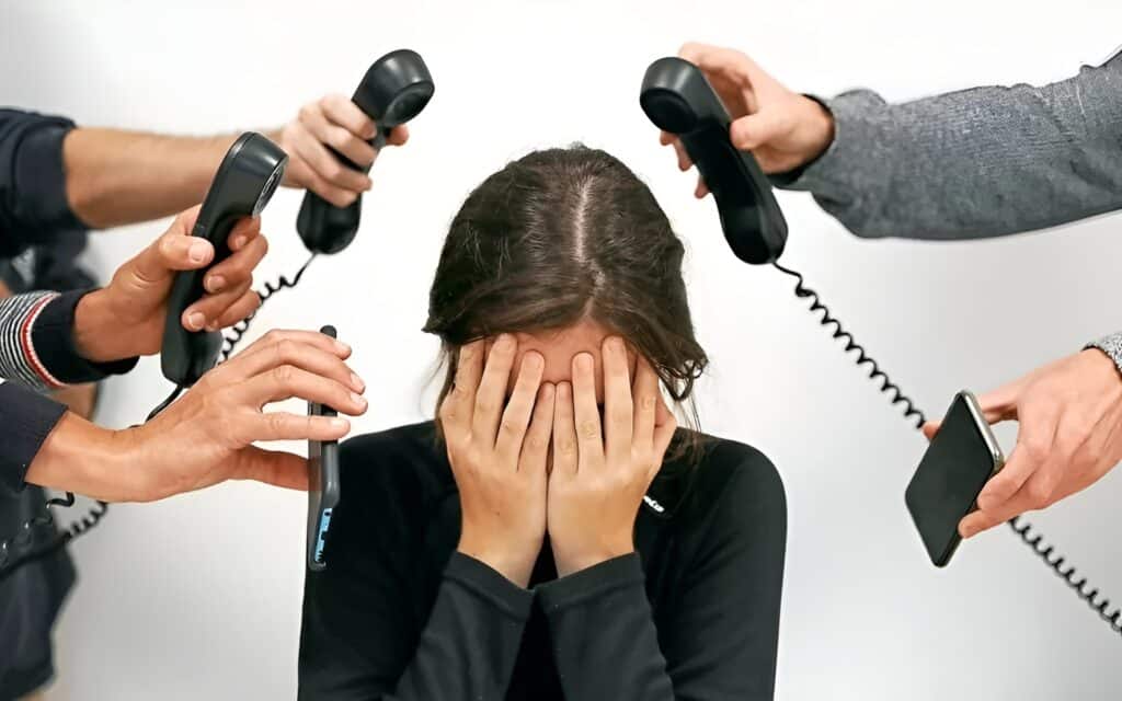 démarchage téléphonique plus besoin de raccrocher, voici une méthode infaillible pour avoir la paix 