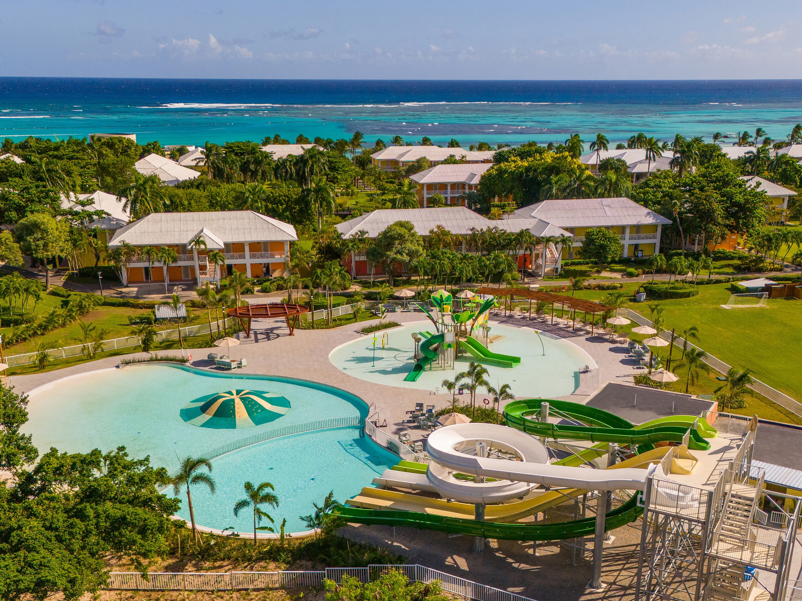 « Je suis chef de village au Club Med, voici le montant de mon salaire mensuel »