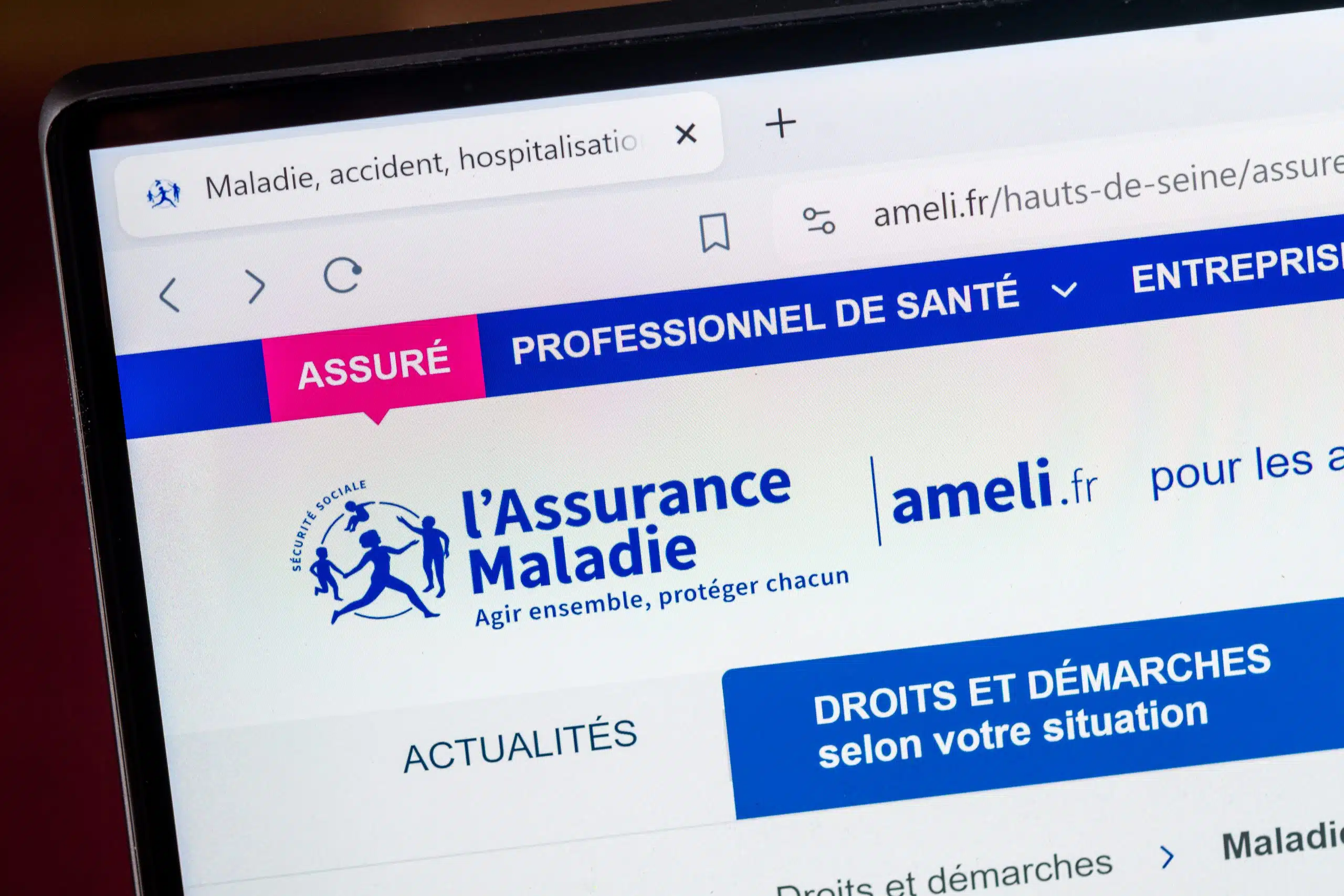 La Police nationale alerte : Cette nouvelle arnaque au compte Ameli est redoutable, voici comment la repérer