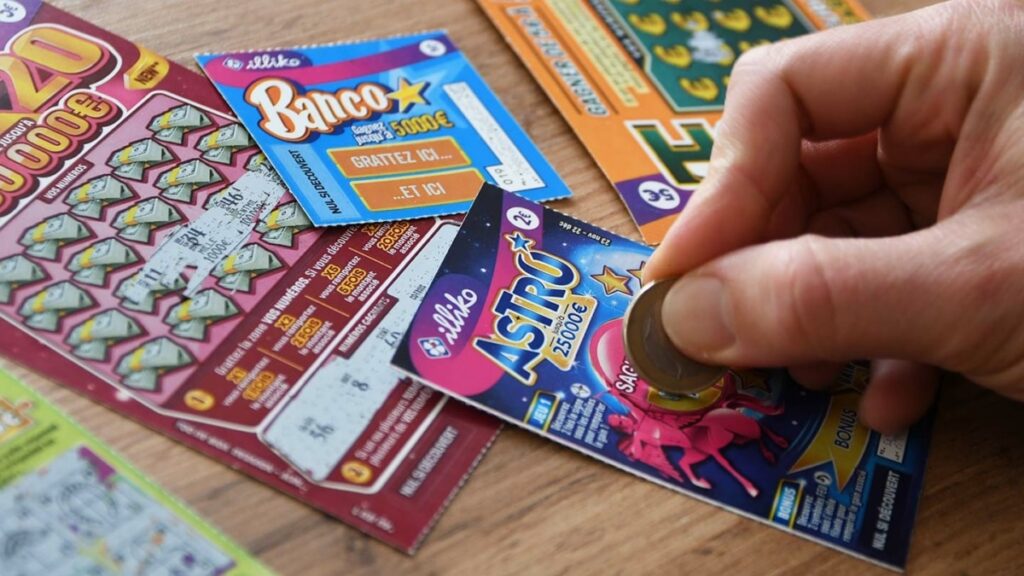 nouveau jeu à gratter fdj à 1 € une chance sur 3,5 de gagner jusqu’à 30 000 €