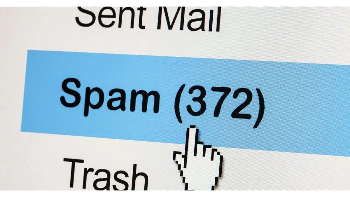 Vous supprimer les spams dans votre boîte mail ? C’est une très mauvaise idée et voici pourquoi d’après cet expert