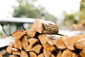 Chauffage au bois interdit en 2027 : quels sont les changements ?