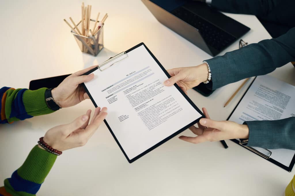 Refus de succession 2026 : coût, démarches et délais pour renoncer à un héritage