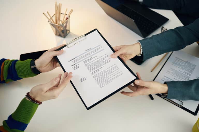 Refus de succession 2026 : coût, démarches et délais pour renoncer à un héritage