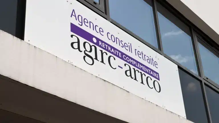 agirc arrco, les syndicats négocient un rattrapage de 0,6 à 1 le 5 mai 2026