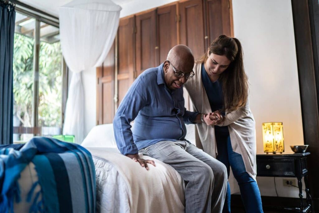 aide à domicile l'exonération repoussée de 70 à 80 ans pourrait coûter très cher aux retraités