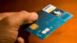 carte bancaire biométrique vers la fin du code à 4 chiffres