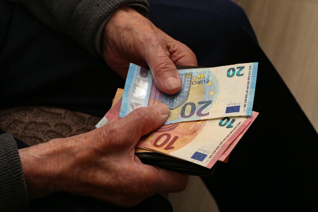 Pension de réversion en cas de divorce et remariage : règles 2026