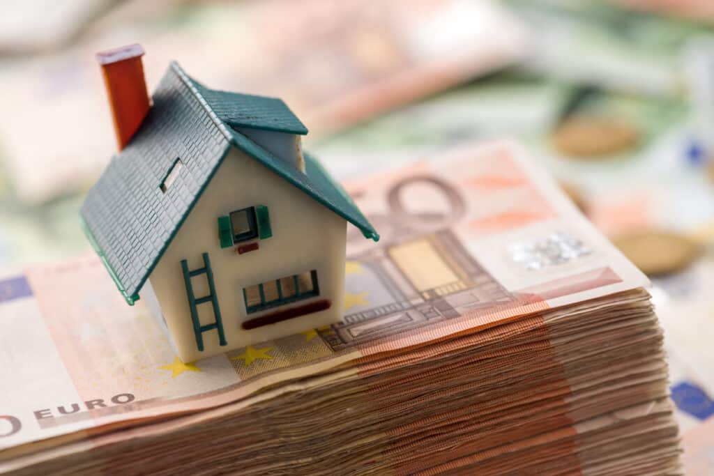 Simulateur plus-value immobilière 2026 : calcul gratuit