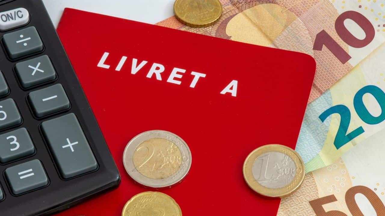 clamart,,france, ,july,,6,,2022:,livret,a,with,euro