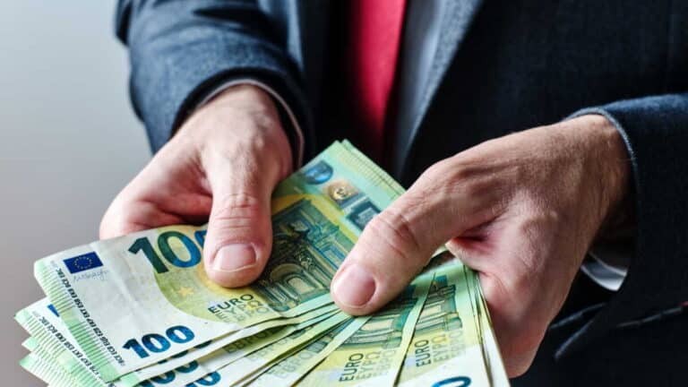 quel salaire pour être heureux en france en 2026 l'insee a la réponse