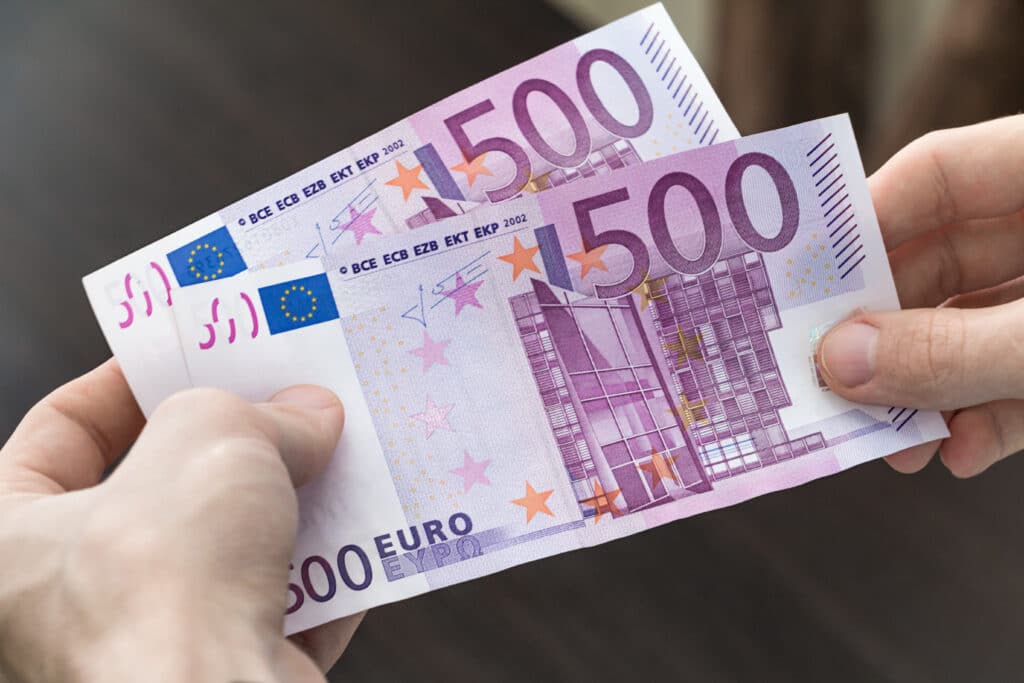 smic, aide carburant, prime d'activité et livret a ce qui change cet été